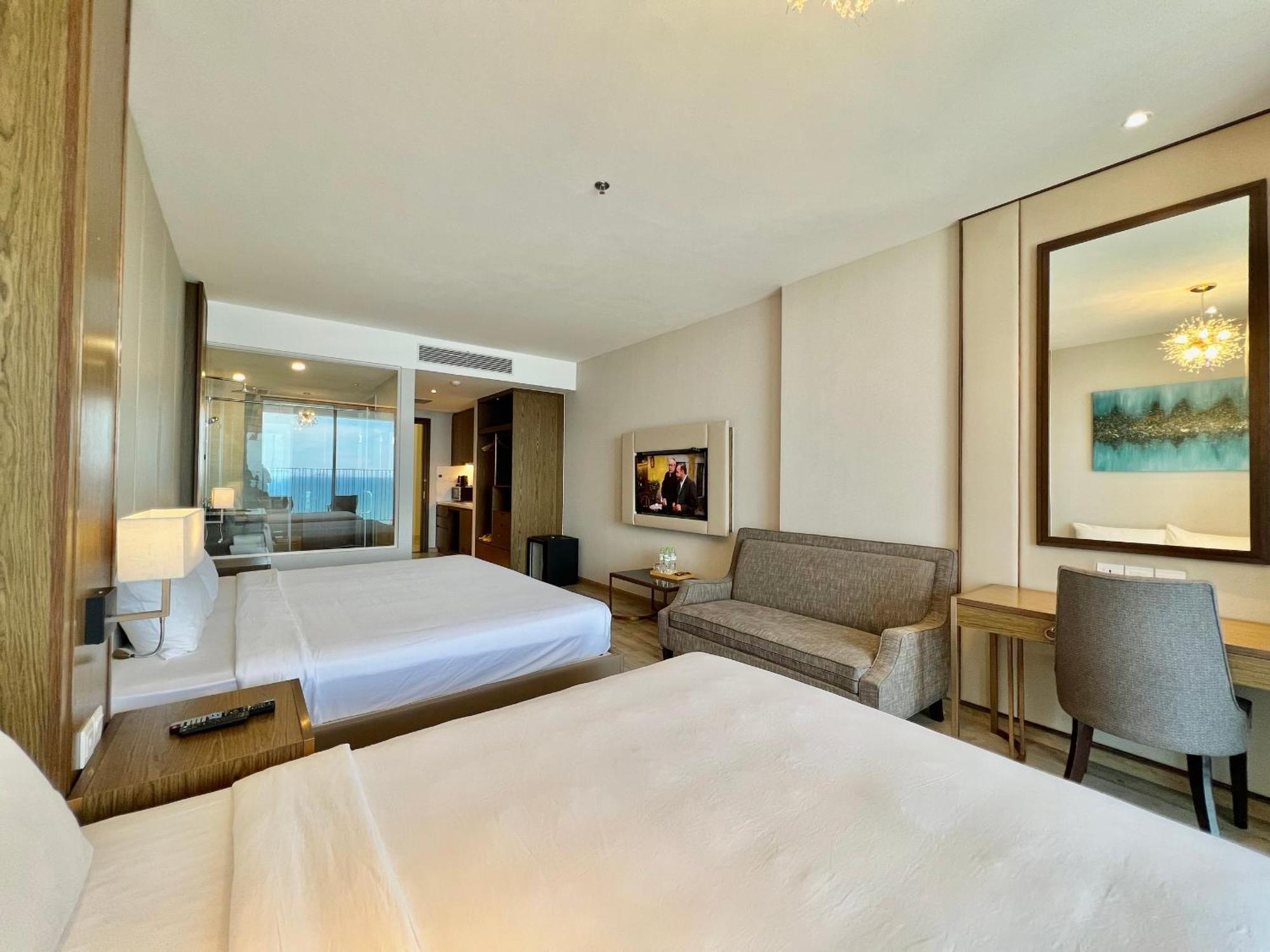 Panorama Sky Blue Nha Trang Aparthotel Exterior photo
